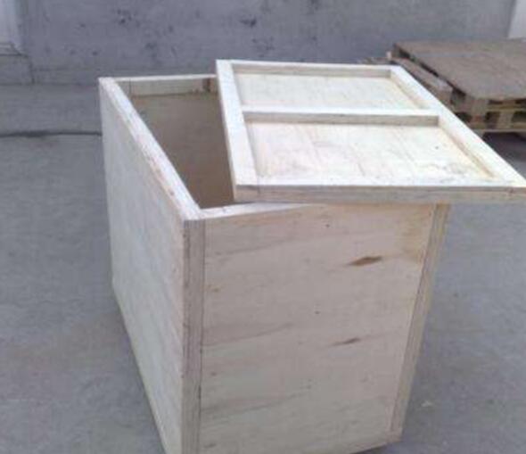 [重型紙箱廠家]重型紙箱壓痕槽有哪些設(shè)計特點(diǎn)？